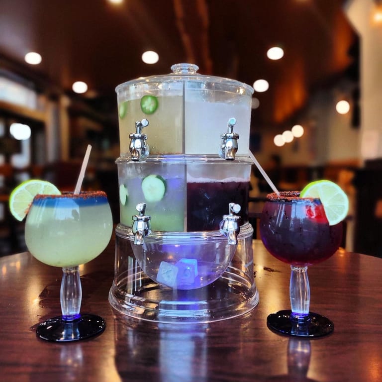 Drinks & Dining at Tatas Tacos